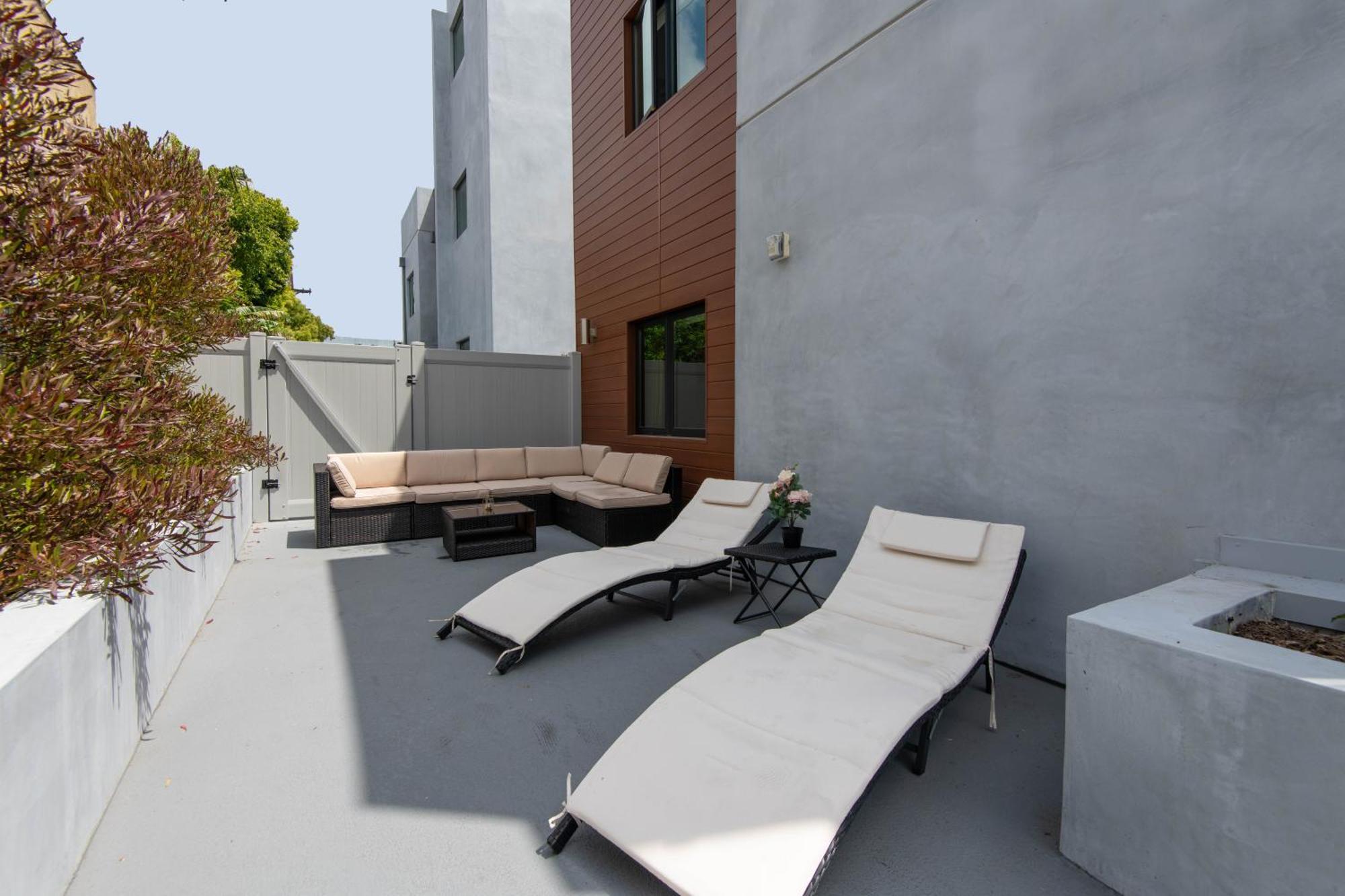 Regency Modern Apartments Glendale Eksteriør bilde
