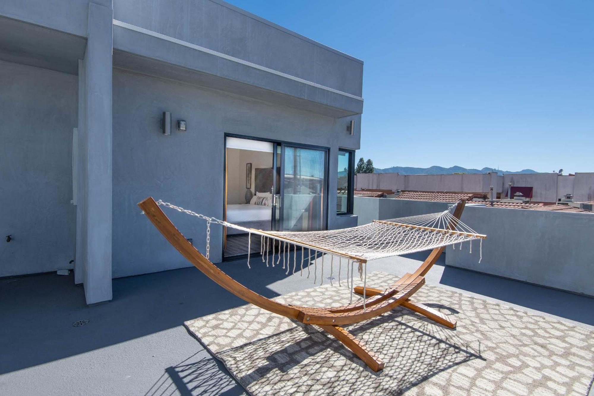 Regency Modern Apartments Glendale Eksteriør bilde