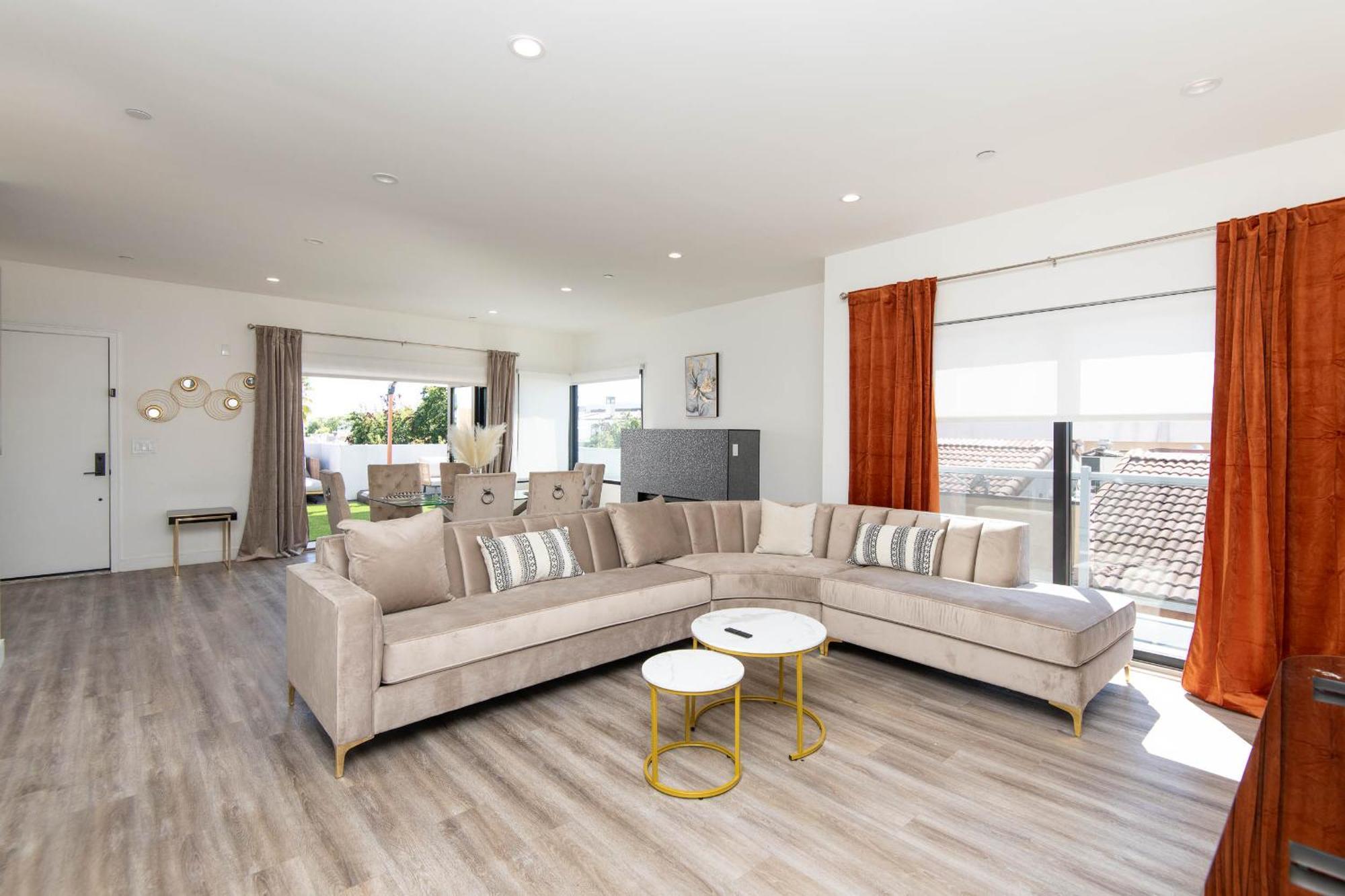 Regency Modern Apartments Glendale Eksteriør bilde